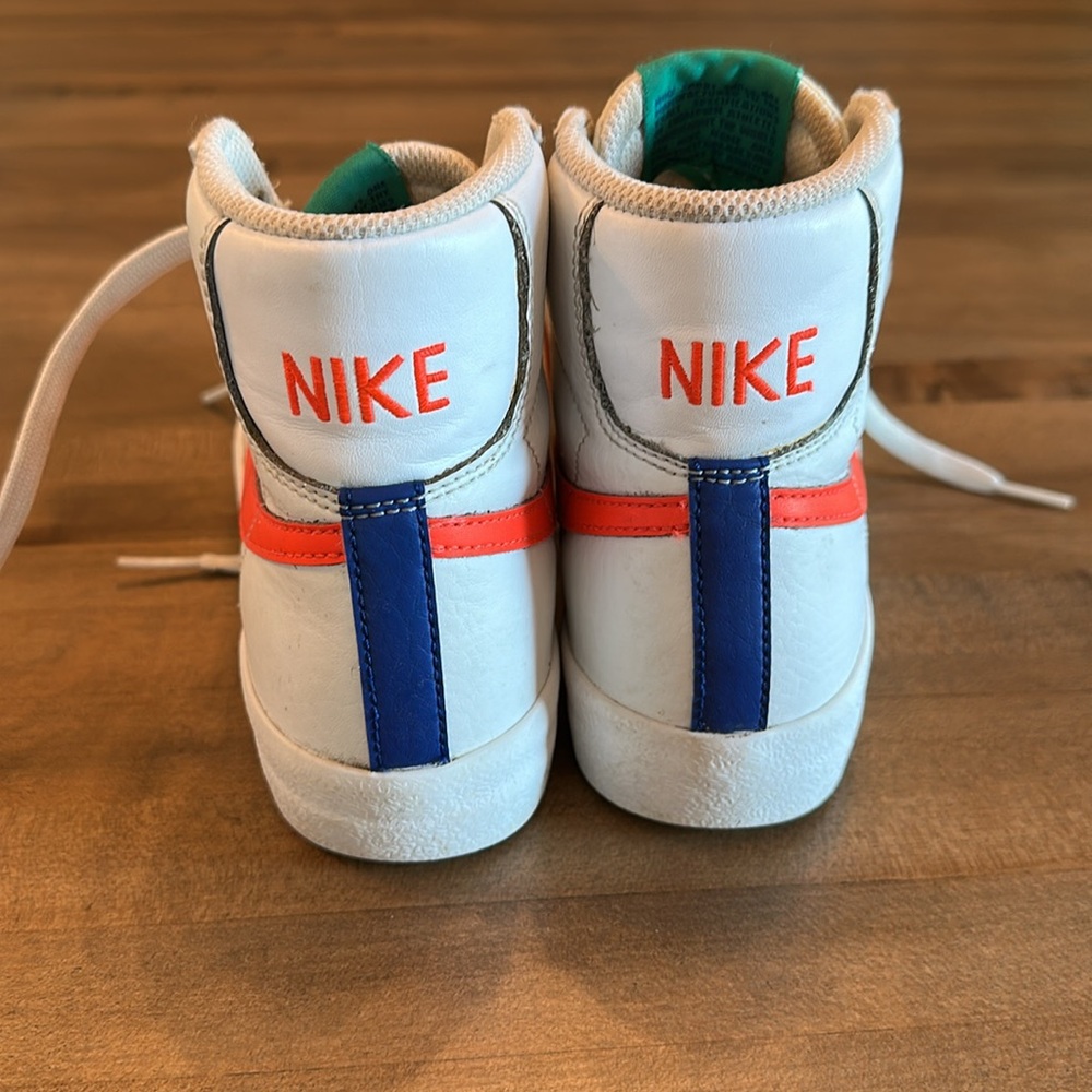 ❤️ Nike BLAZER MID '77 GS 'PLATINUM TINT BRIGHT CRIMSON' ❤️ - Picture 3 of 5